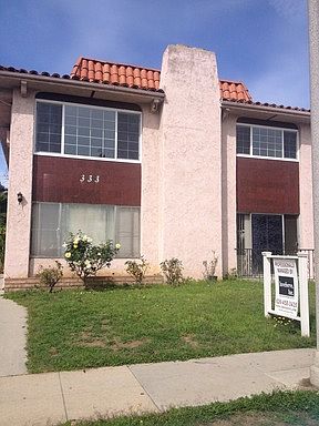 5th image of 333 N Marguerita Ave APT B