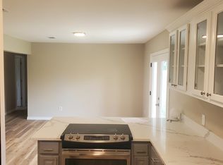 3616 Avenue G, Nederland, TX 77627