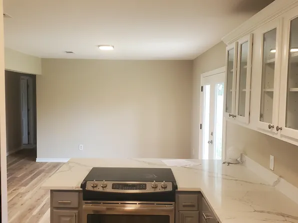3616 Avenue G, Nederland, TX 77627