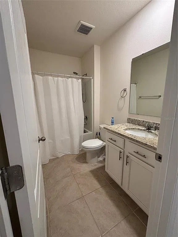 4 bed, 2.0 bath, 1828 sqft, $2,700 — Photo 4
