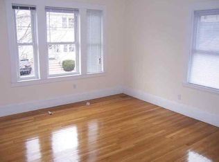 20 Magoun St #1A, Cambridge, MA 02140