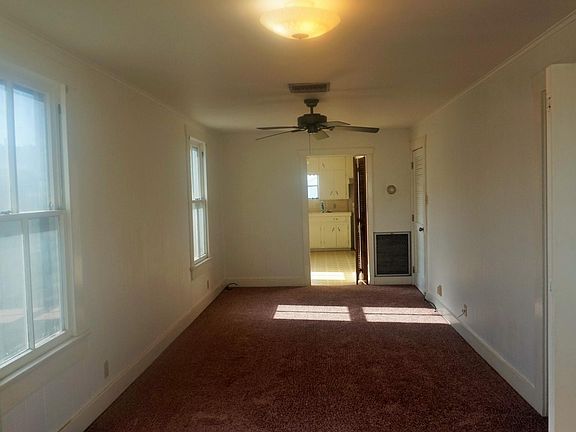 3rd image of 4612 Avenue Q