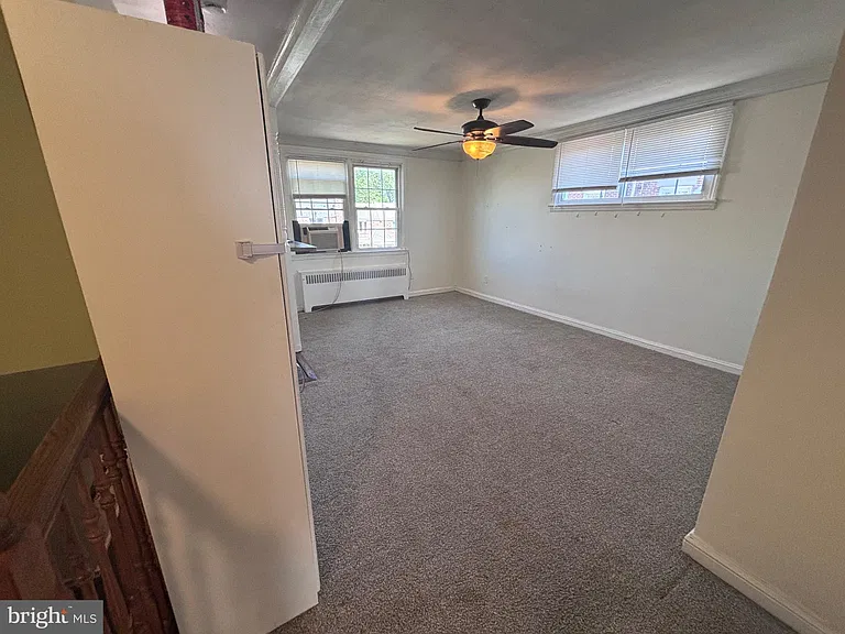 2420 Cedar Ln #2 — Photo 2
