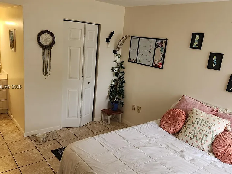 4540 SW 68th Court Cir #48-7 — Photo 23