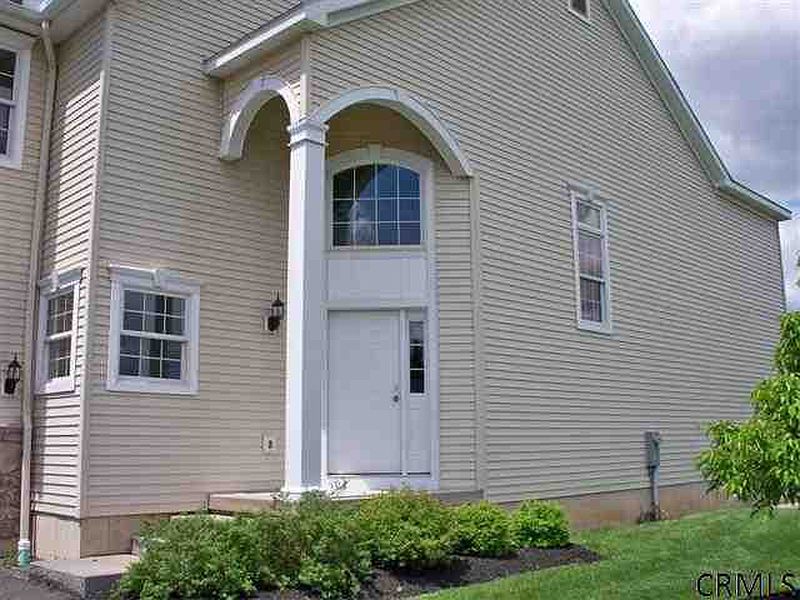3rd image of 9 FRIEBEL Court