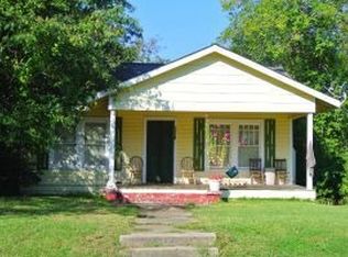 1024 N 8th Ave, Laurel, MS 39440