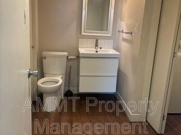 5th image of 2918 Johnson Ave NW #1