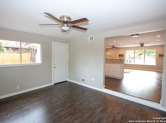 5th image of 3909 War Bow Dr