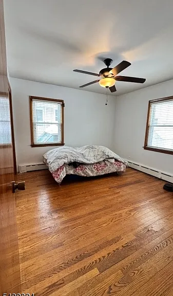 46-50 Guenther Pl — Photo 10