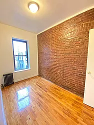 Rented by KNOCKKNOCK LLC