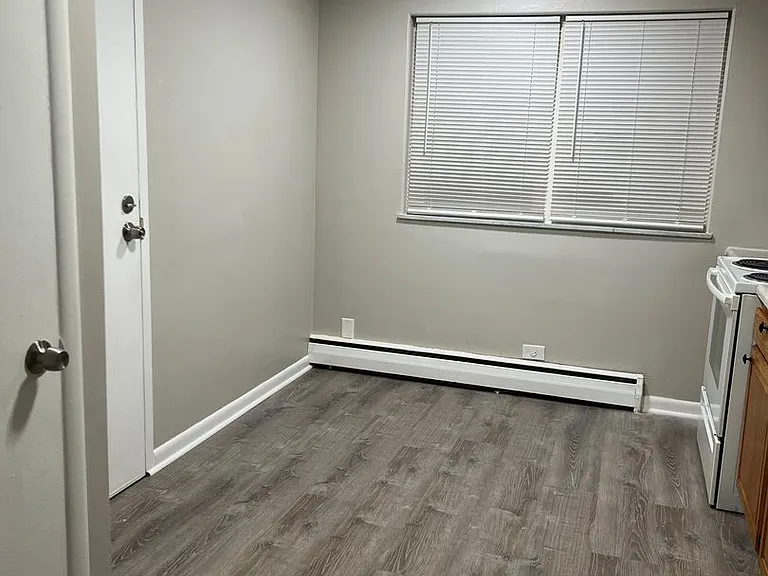 5907 Staughton Dr — Photo 10