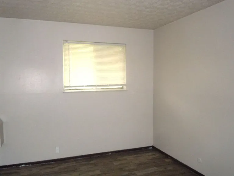 309 Anthony Dr — Photo 6