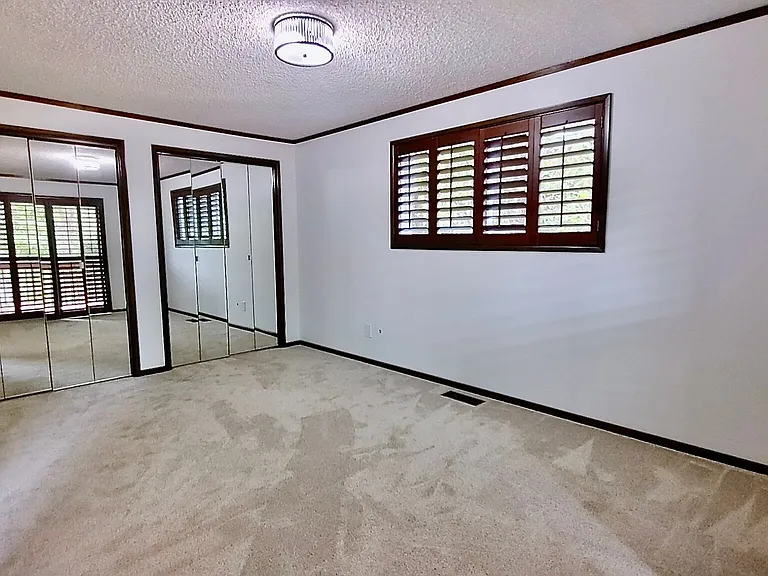 4470 Lakeview Blvd — Photo 25