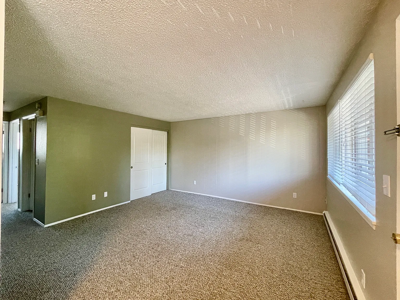 2 bed, 750 sqft, $1,650 — Photo 2