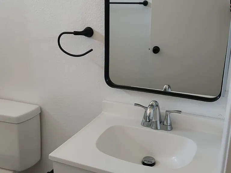 1311 N Gila St #4 — Photo 5