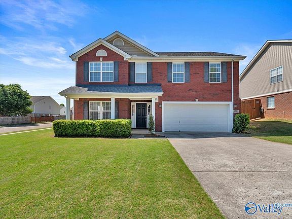 2nd image of 4810 Creston Ct SE