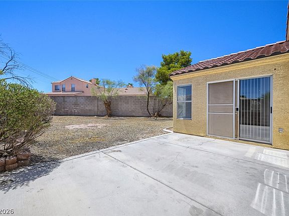 3rd image of 4813 Lupita Ct
