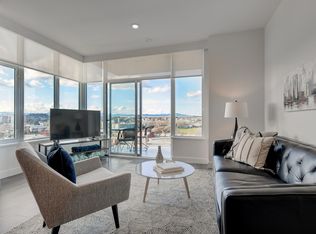 60 Saghalie Rd #704, Victoria, BC V9A0H1