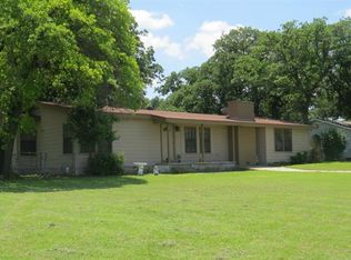 920 Dunaway Ln, Azle, TX 76020