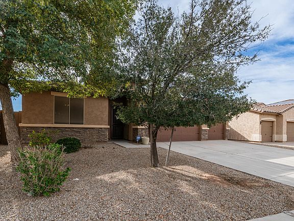 3rd image of 37697 W LA PAZ Street