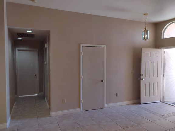 4th image of 4421 Vincente Ln