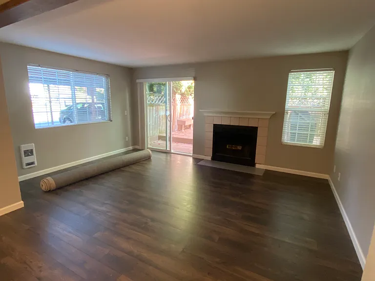 15600 116th Ave NE #H1 — Photo 3