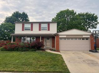 30315 McGrath Dr, Warren, MI 48093