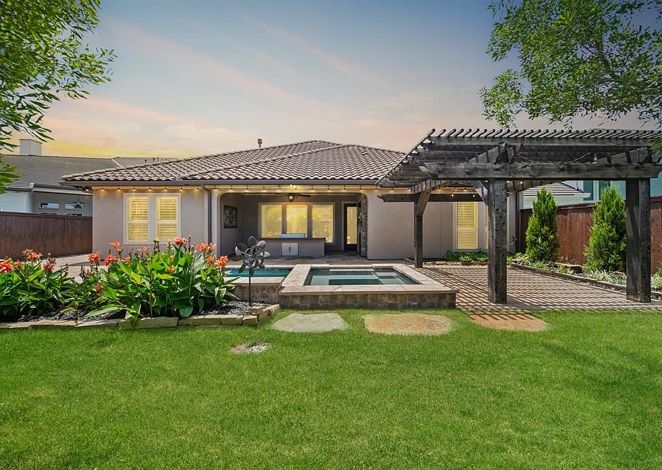 1st image of 47 Quiet Vista Drive