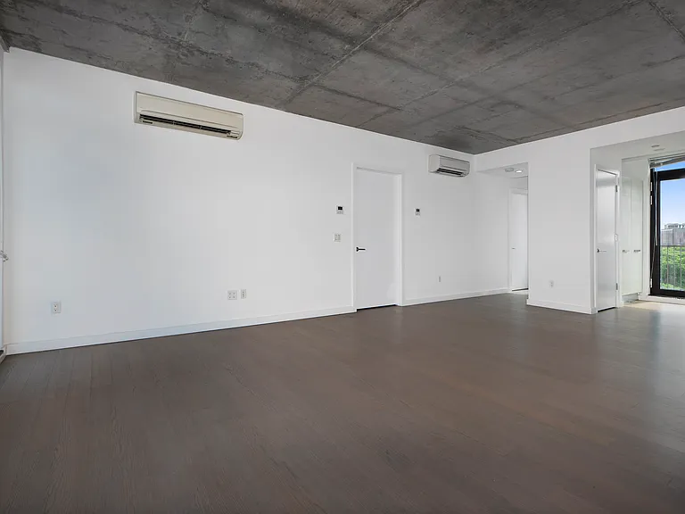 281 Union Ave #PHK — Photo 4