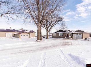 60298 197th Ln, Mankato, MN 56001