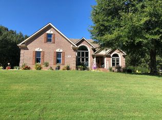 118 Chambray Dr, Owens Cross Roads, AL 35763