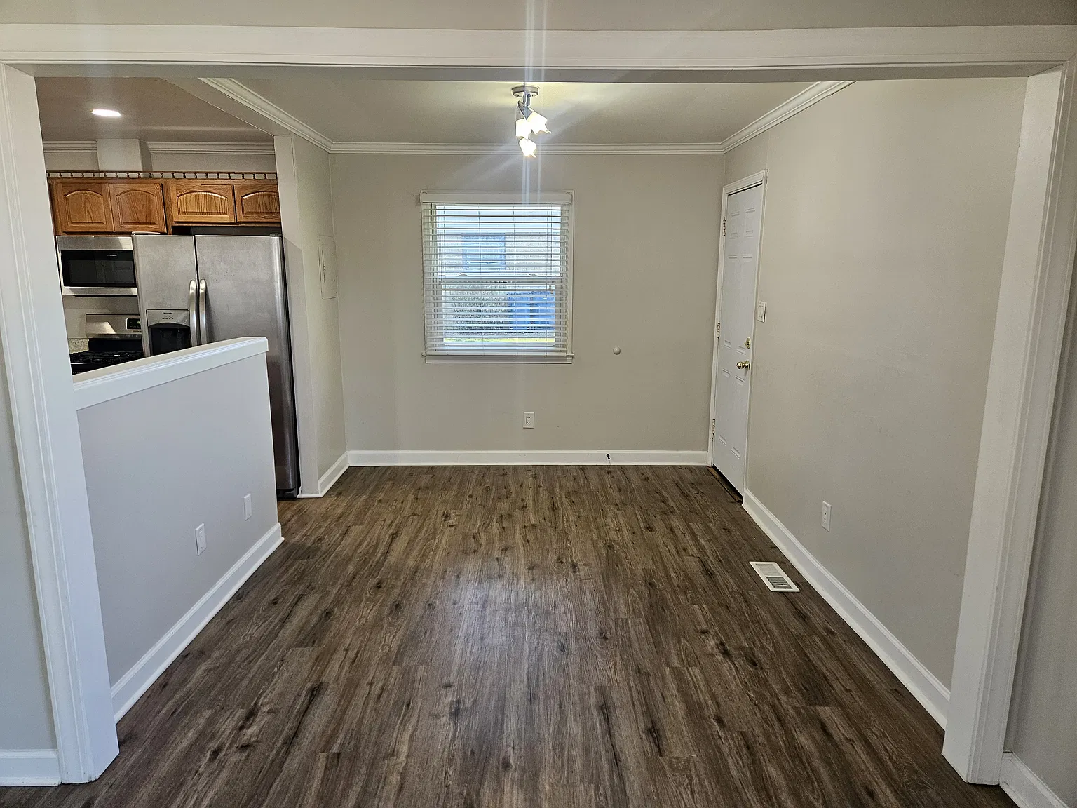 2 bed, 1100 sqft, $1,800 — Photo 3