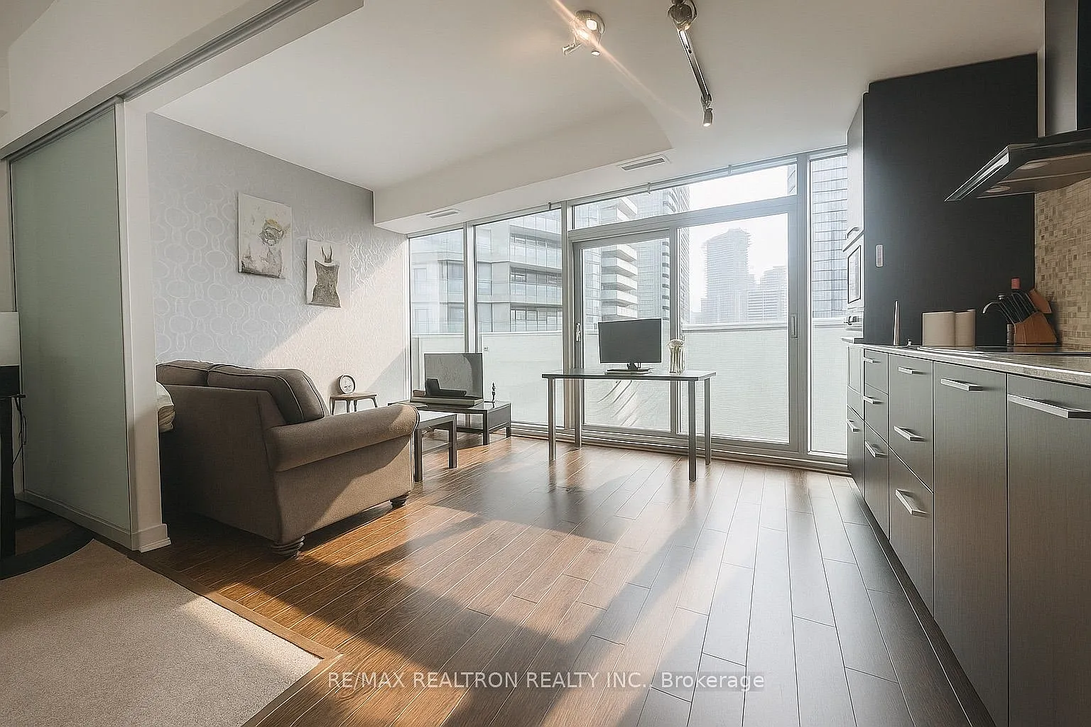 1 bed, $2,350 — Photo 2