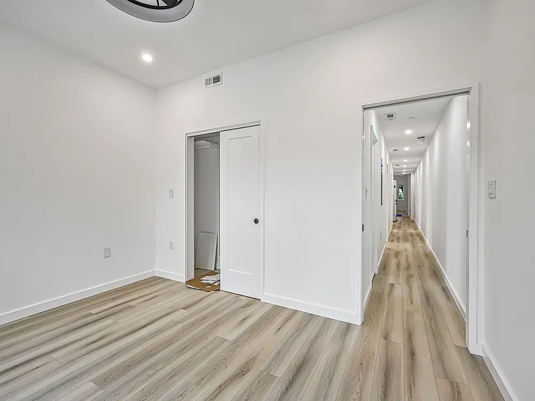 621 Florida Ave NW #301 — Photo 11