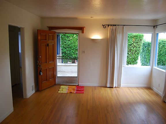 2nd image of 9012 Phyllis Ave