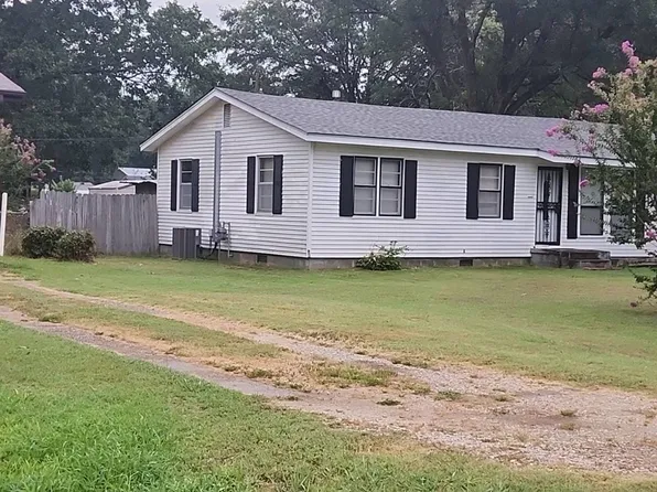 208 Doc Brown St, Marvell, AR 72366