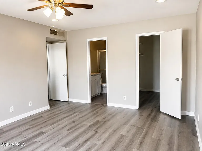 2433 S Evergreen Rd — Photo 10