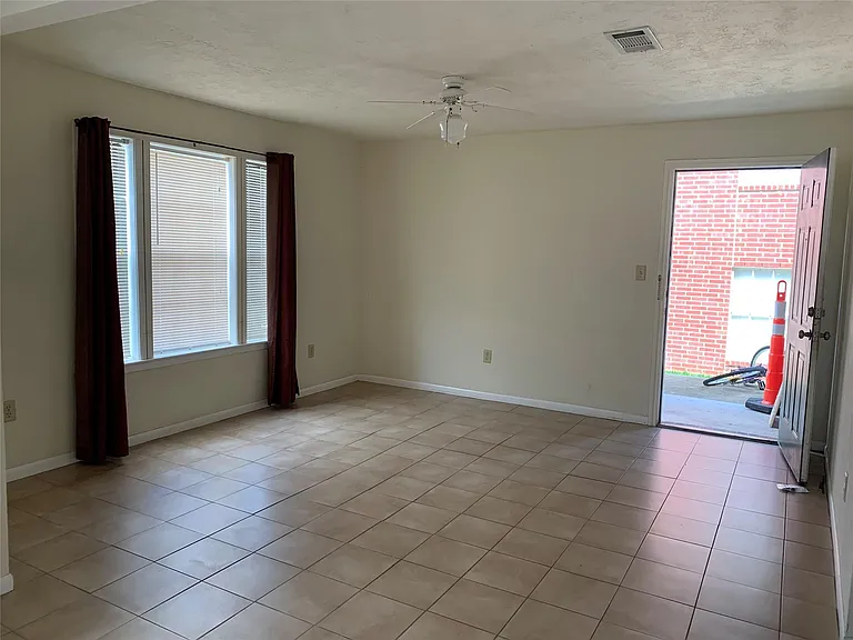 3901 College Main St #B — Photo 20