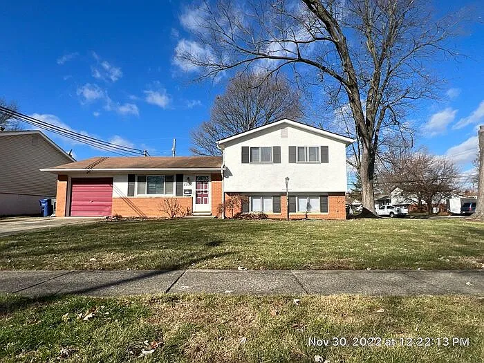5020 Comstock Dr photo 1