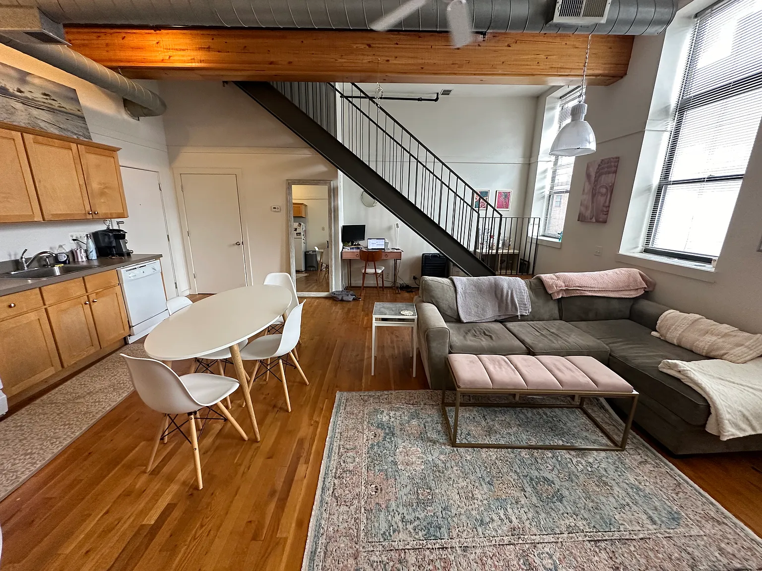 2 bed, 1000 sqft, $3,925 — Photo 2