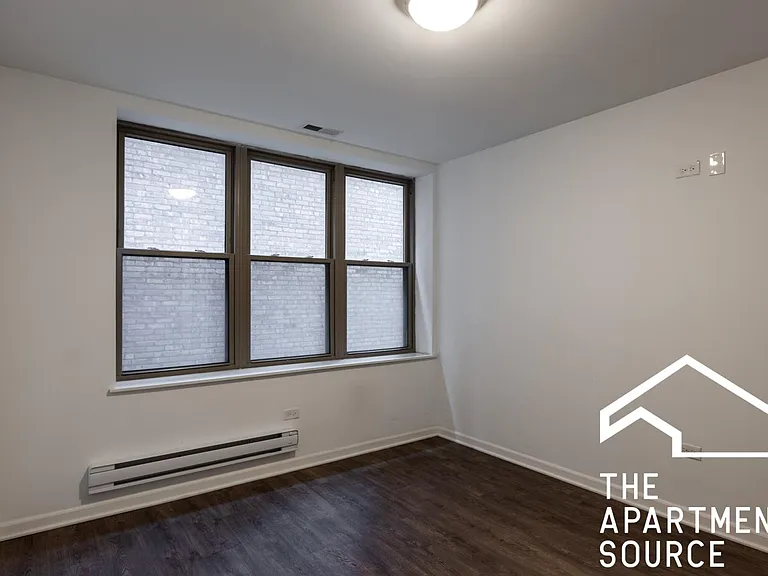 939 W Winona St #207 — Photo 7