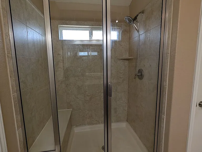 1337 Lauren St — Photo 25