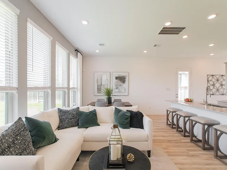 438 Lake Day Dr — Photo 20