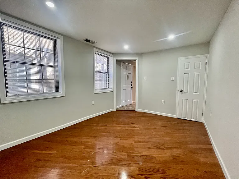 1005 Frankford Ave #2 — Photo 13