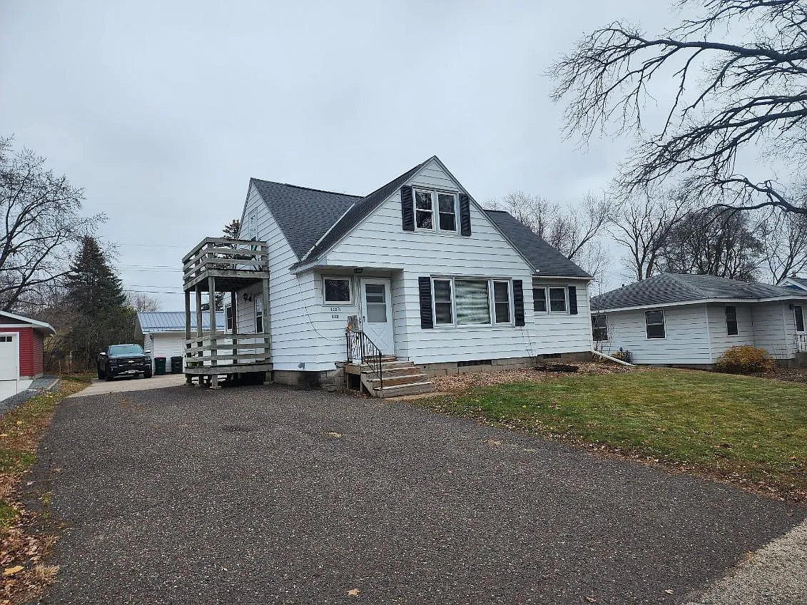 2 bed, 1100 sqft, $1,350 — Photo 1