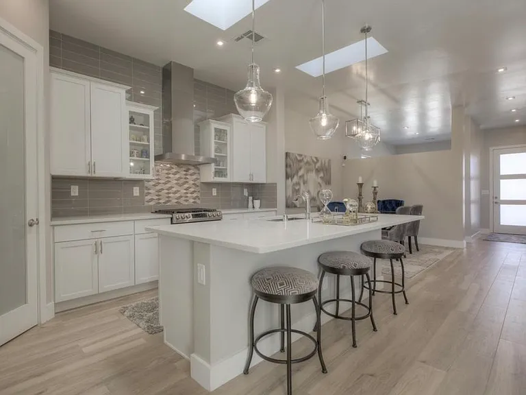 7919 Teaberry Dr NW — Photo 1