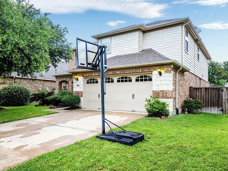 26318 Cedar Pine Dr — Photo 4