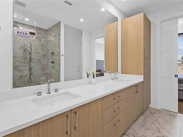2425 Peachtree Rd NE #503 — Photo 19