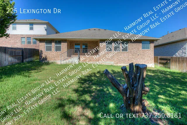 225 Lexington Dr — Photo 5