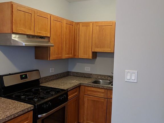 2nd image of 6916 S Clyde Ave APT 402